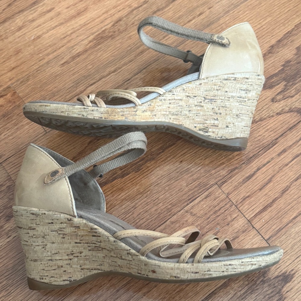 Teva Wedge Sandals Boho Chic Festival Tan Cork Ankle Strap Size 7 Travel Comfort